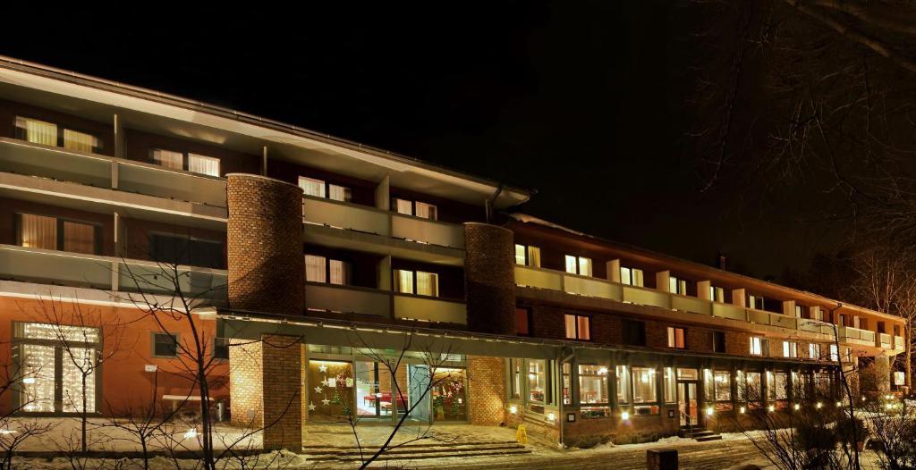 Hotel Pagony Wellness Ньиредьхаза Экстерьер фото